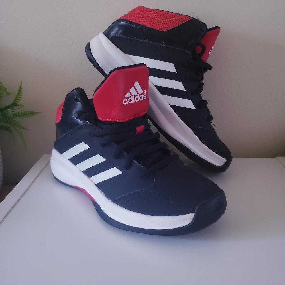Youth Boys Size 1 Adidas High Top Sneakers